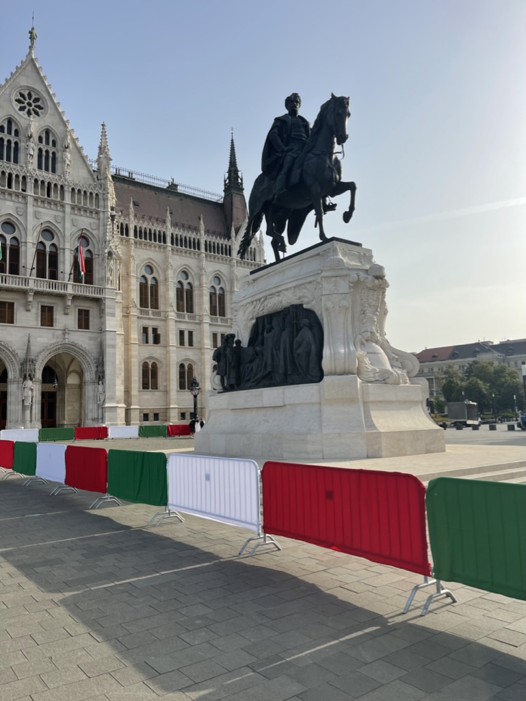 54CD4AF2-CD94-426E-956A-8909F34DB6EA_1_105_c